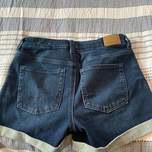 American Eagle “the dream short” size 6
